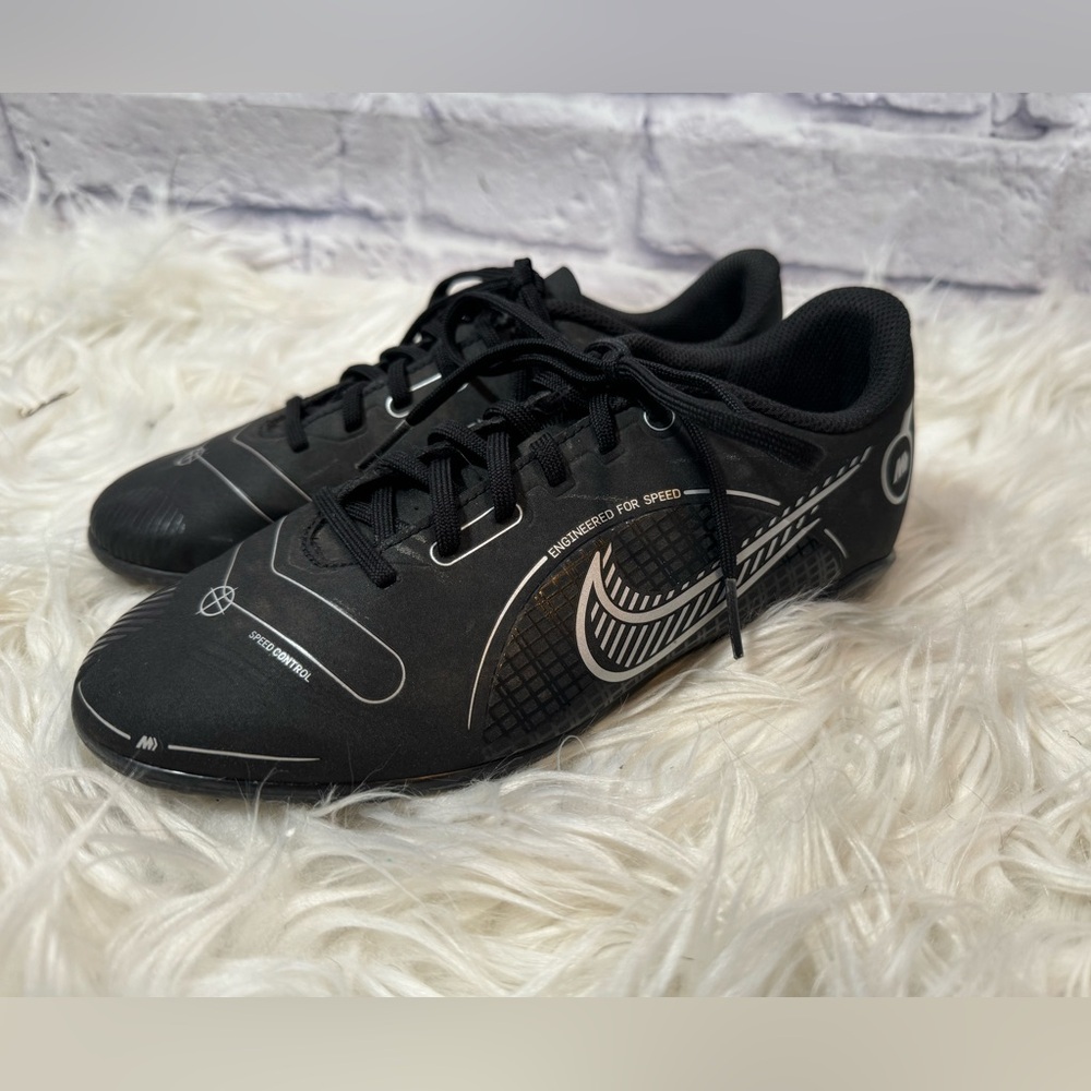 NIKE MERCURIAL VAPOR 14 CLUB YOUTH MG FIRM GROUND CLEATS DJ2895-007 size 4.5 y